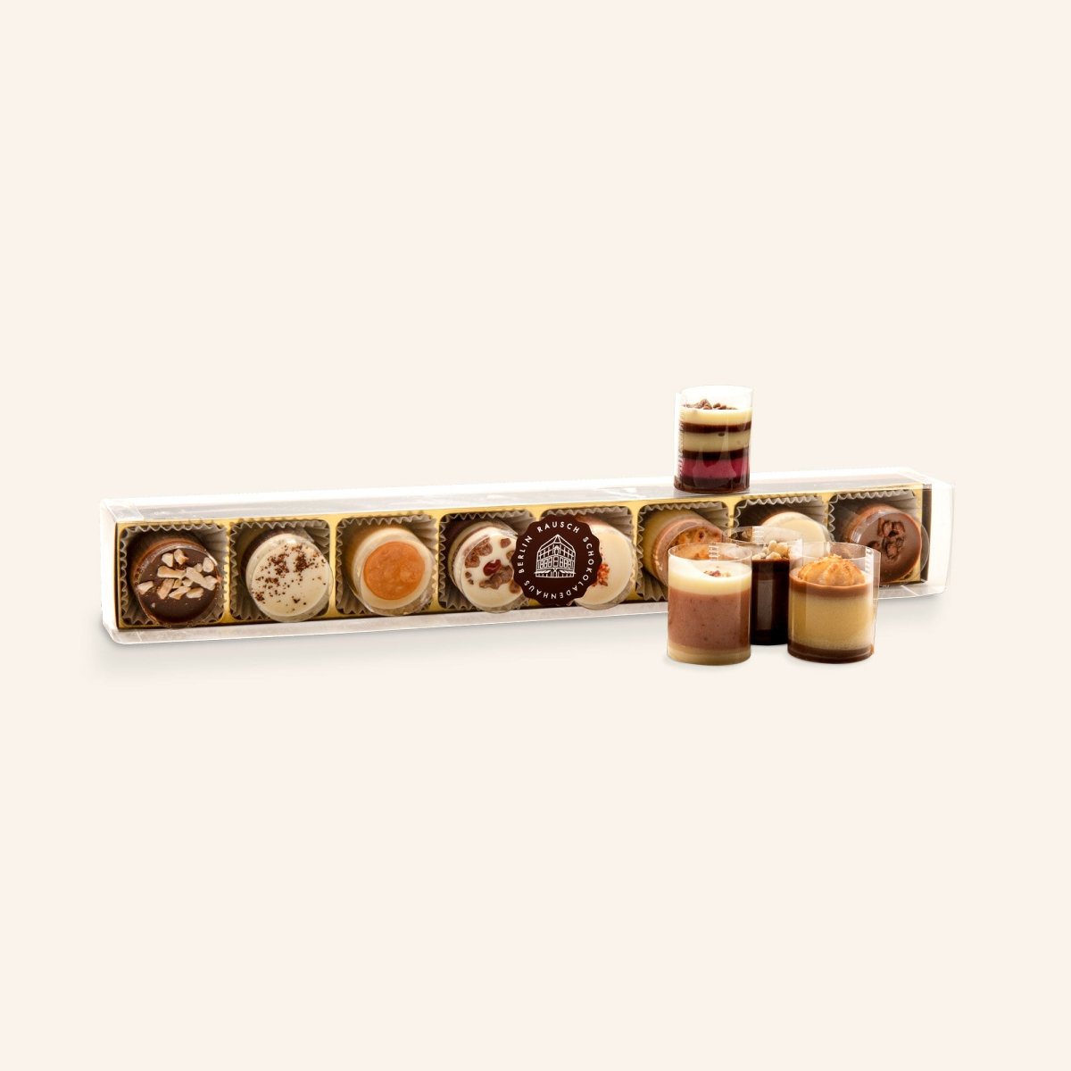 Elegante Petit Fours handgefertigt in eleganter Verpackung.