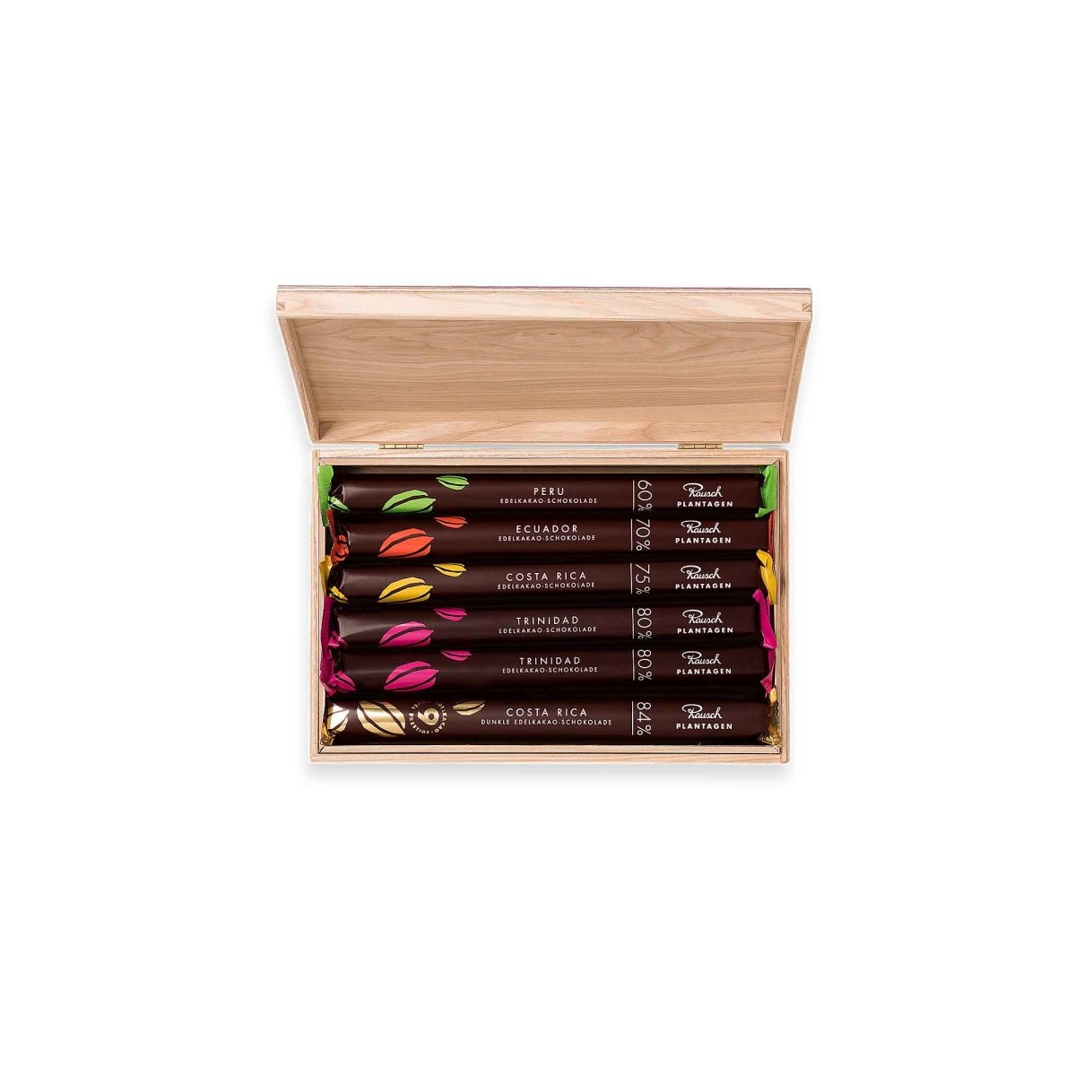 Offene Holzbox mit Rausch Schokolade-Sticks in verschiedenen Sorten.