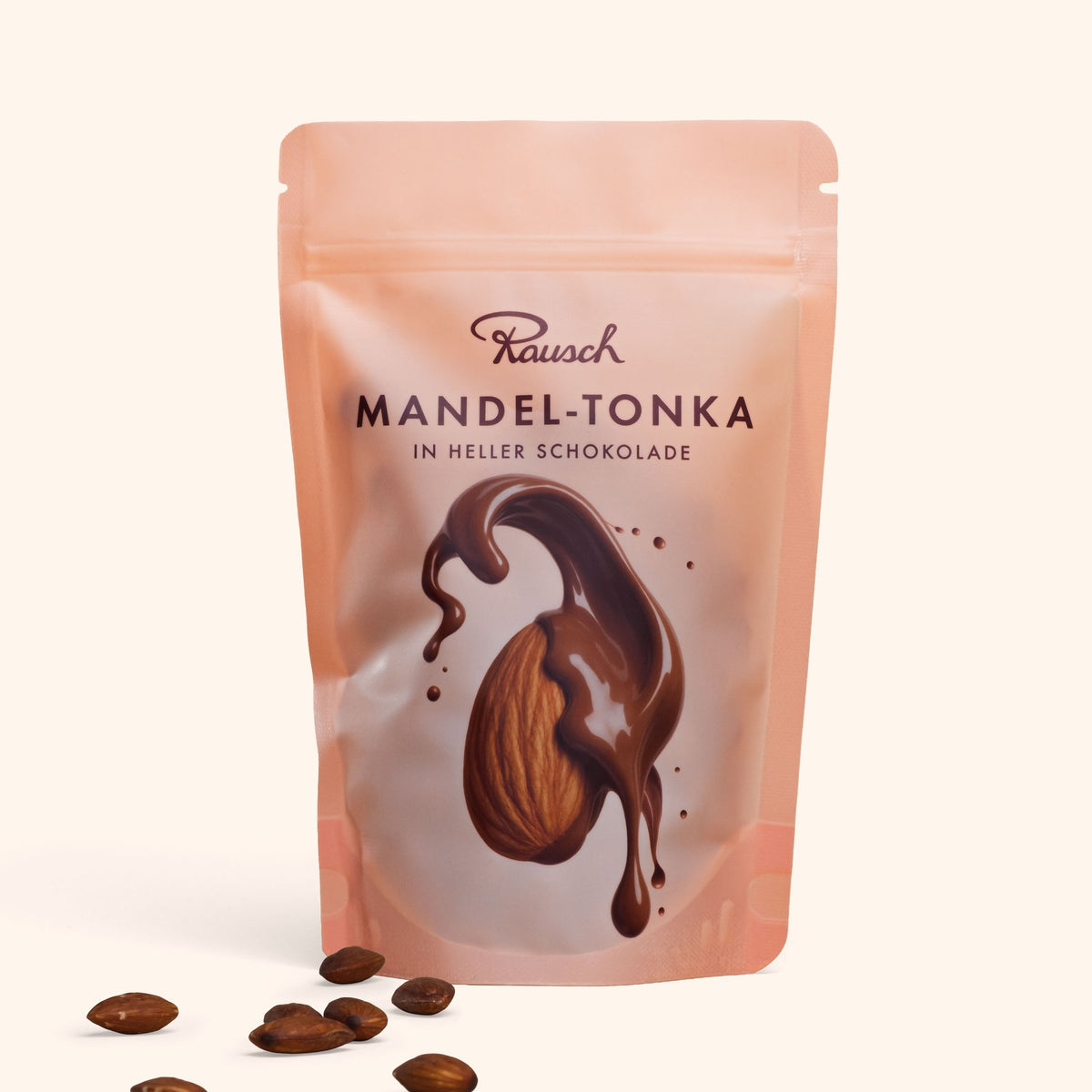 Rausch Mandel-Tonka in heller Schokolade, Verpackung mit Mandeln und Schokolade darauf abgebildet.
