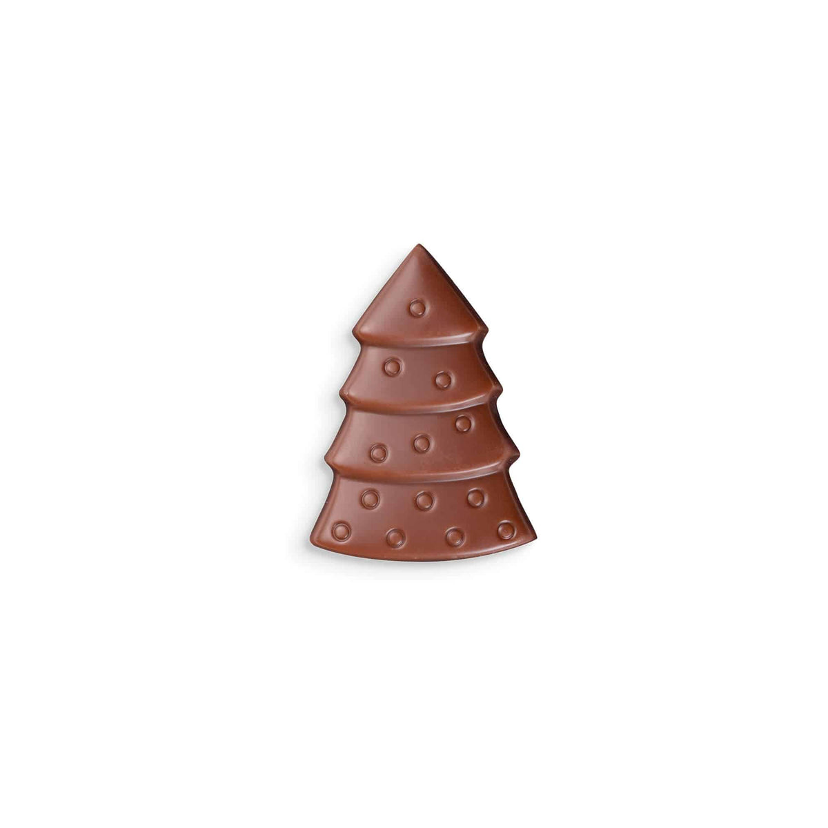 Schokoladen-Tannenbaum mit Punkten, flach liegend auf weißem Hintergrund.